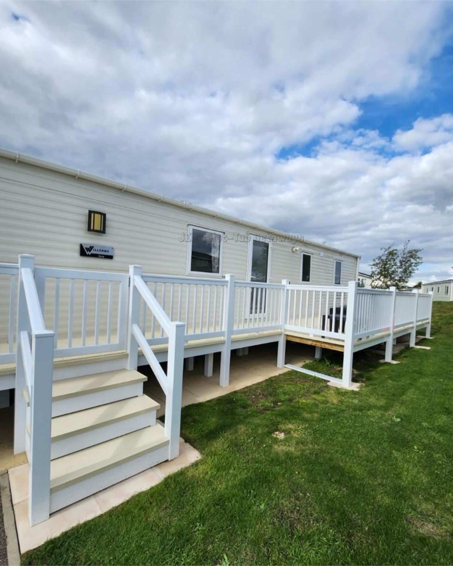 Jems Hot-Tub Getaways 6 Berth At Tattershall Lakes Exterior foto