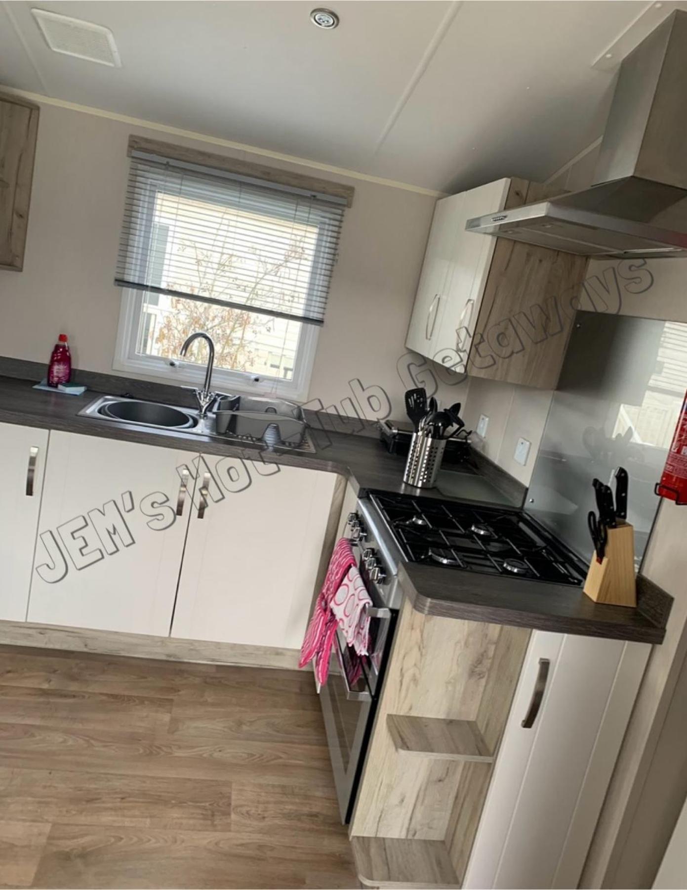Jems Hot-Tub Getaways 6 Berth At Tattershall Lakes Exterior foto