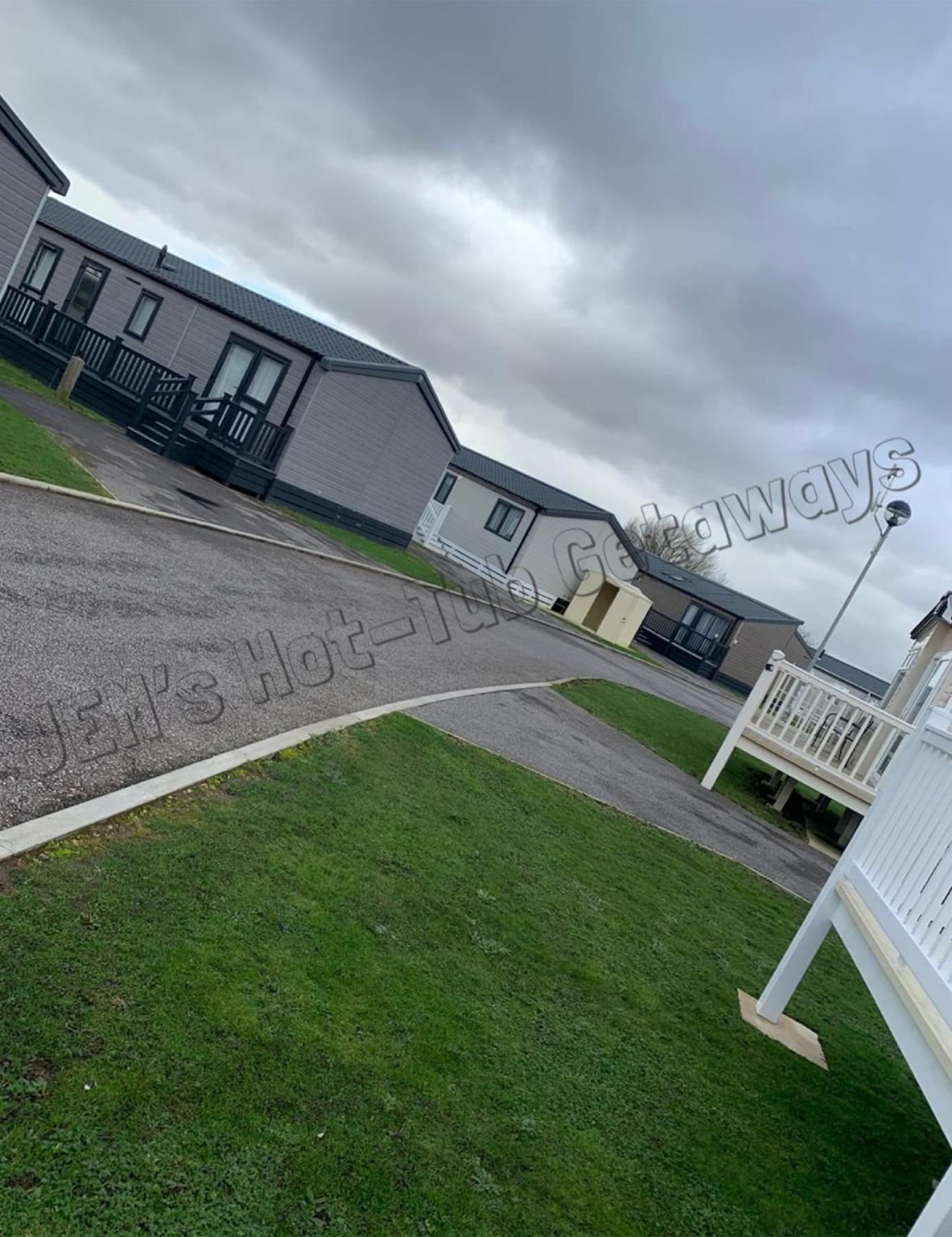 Jems Hot-Tub Getaways 6 Berth At Tattershall Lakes Exterior foto